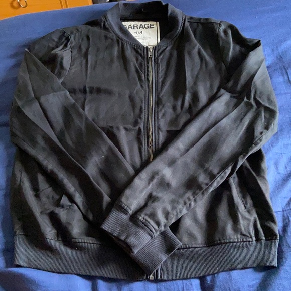 Garage bomber - Picture 1 of 4